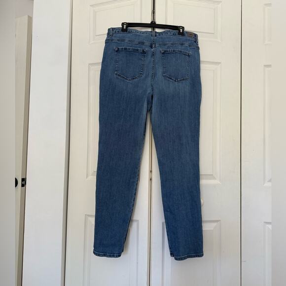 Lee Women’s Relaxed Straight Leg High Rise Instantly Slims Blue Jeans Size 16 - Picture 4 of 7